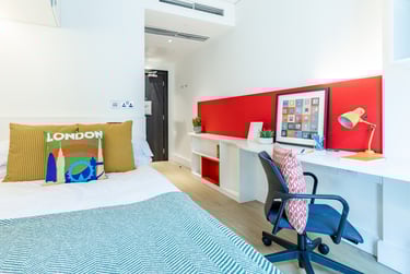 Single En Suite - Image 1